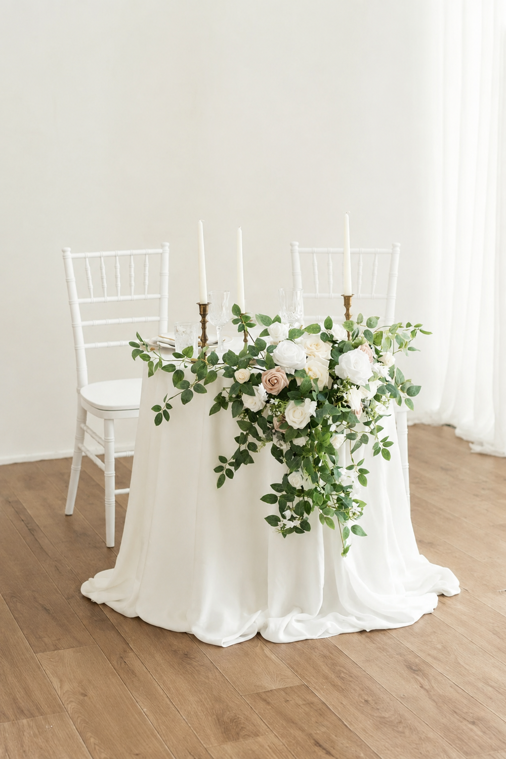 Petite Round Sign Table Package